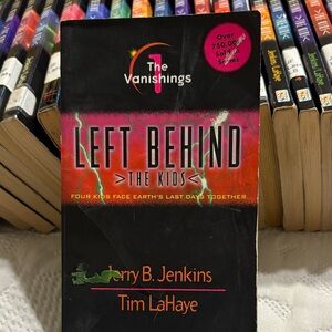 Left Behind: The Kids (Black and Red) by Jerry B. Jenkins & Tim LaHaye